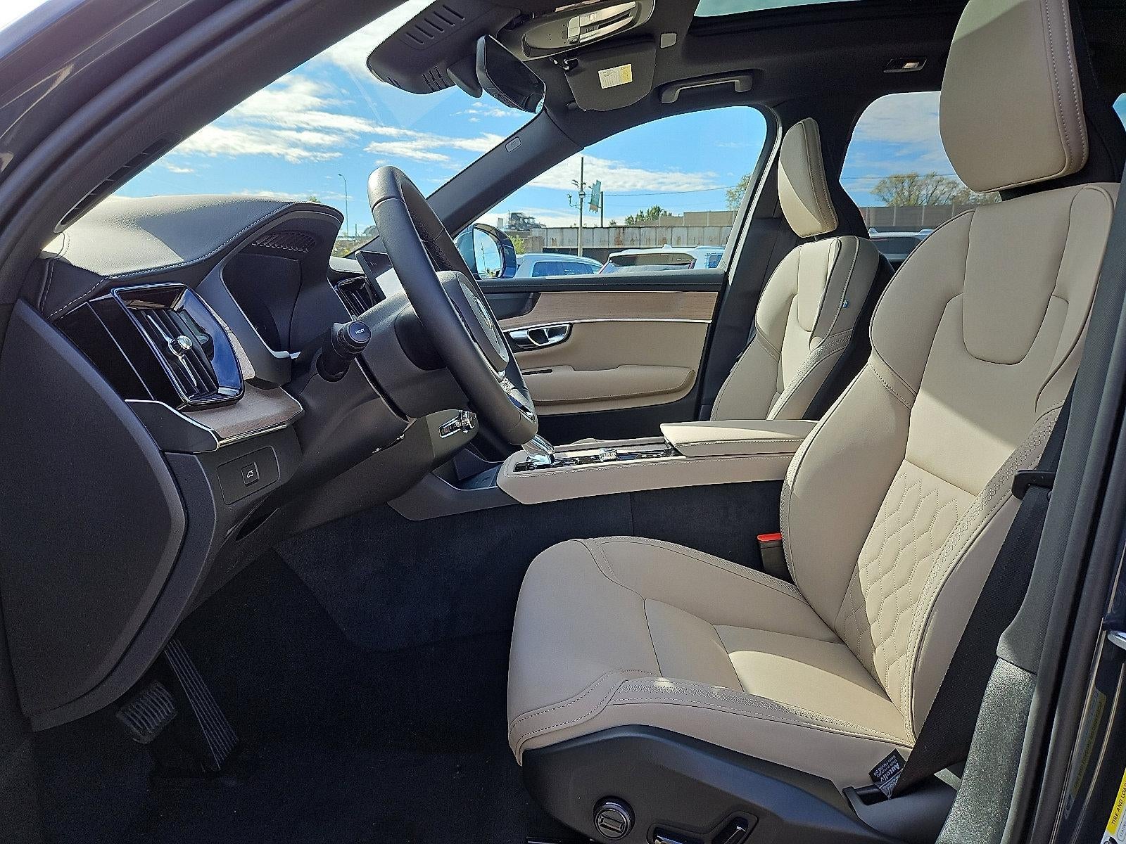 2026 Volvo XC90 B6 AWD Plus 7-Seater