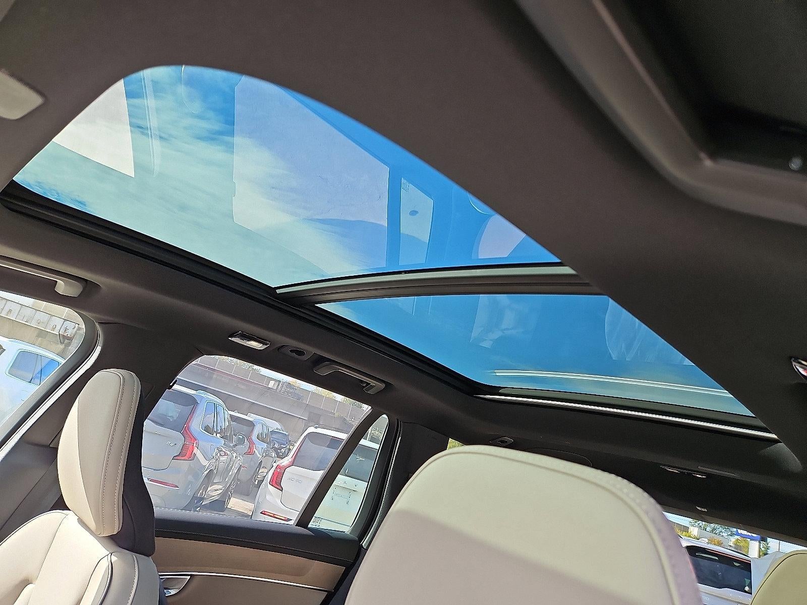 2026 Volvo XC90 B6 AWD Plus 7-Seater