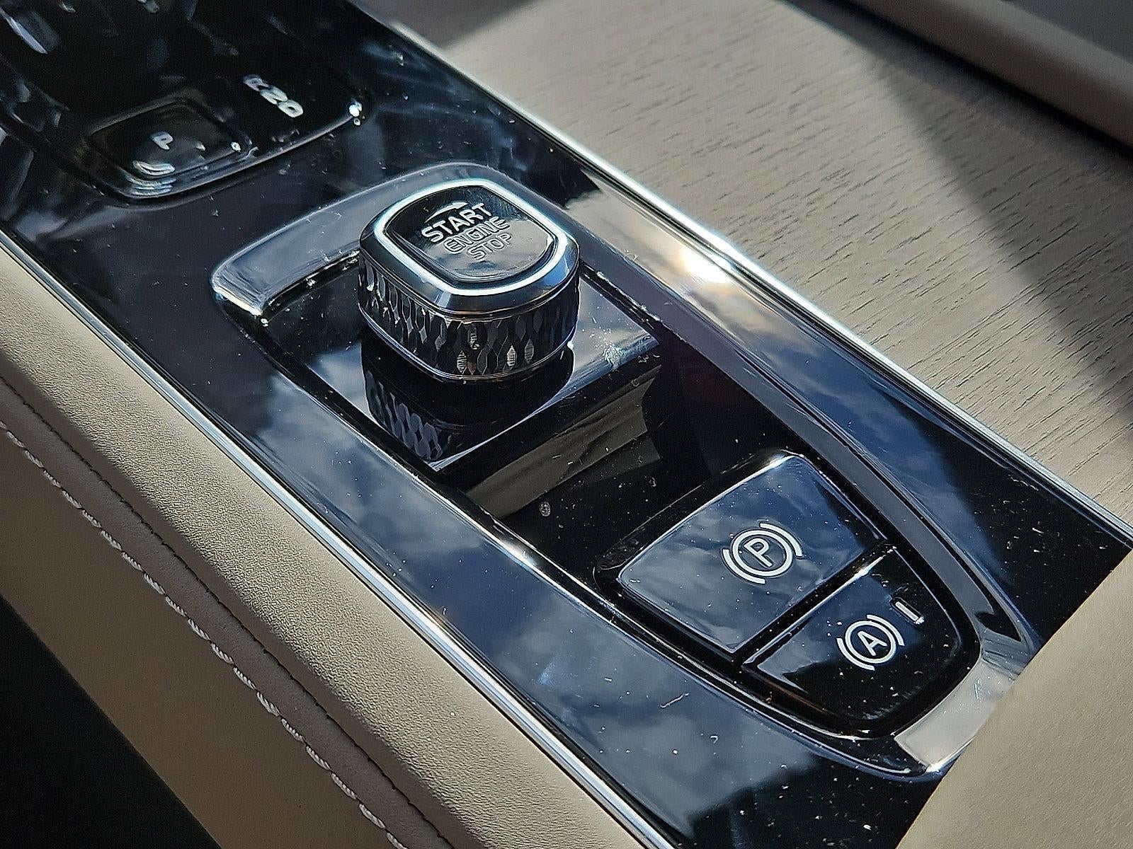 2026 Volvo XC90 B6 AWD Plus 7-Seater