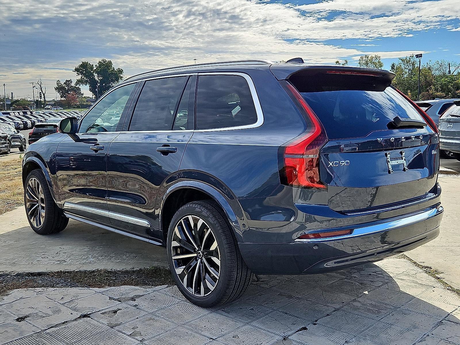 2026 Volvo XC90 B6 AWD Plus 7-Seater