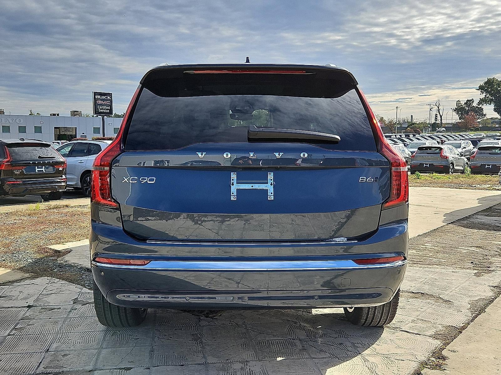 2026 Volvo XC90 B6 AWD Plus 7-Seater