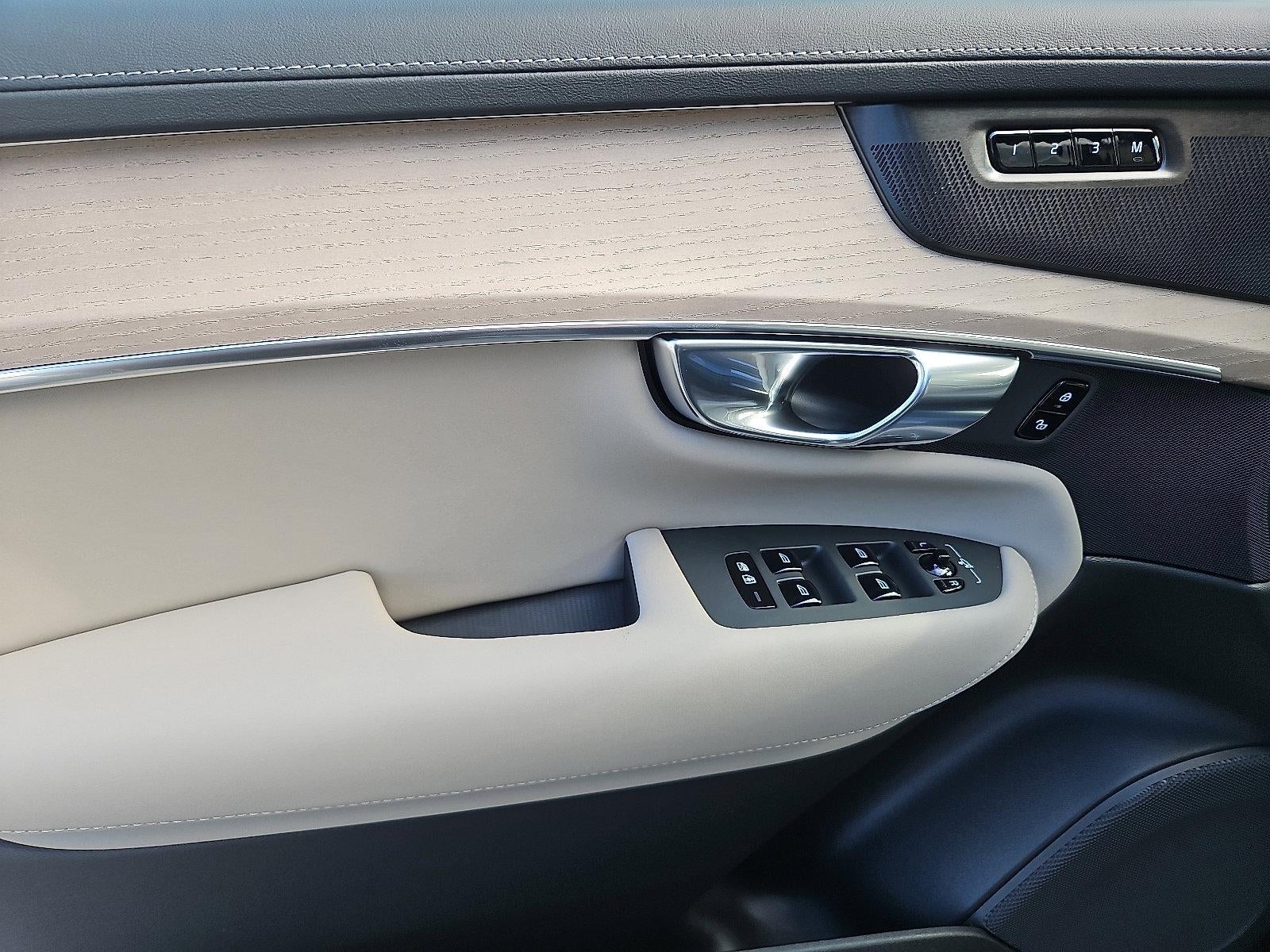 2026 Volvo XC90 B6 AWD Plus 7-Seater