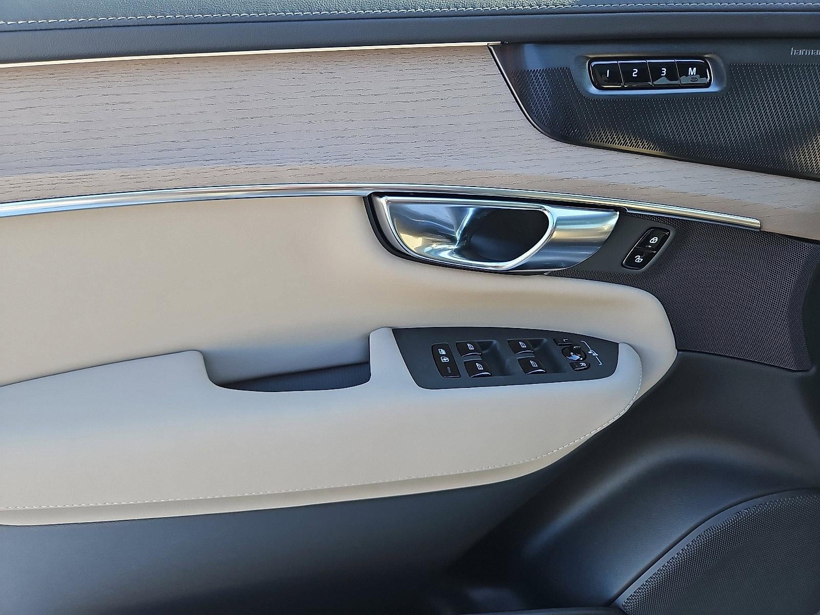 2026 Volvo XC90 B6 AWD Plus 7-Seater