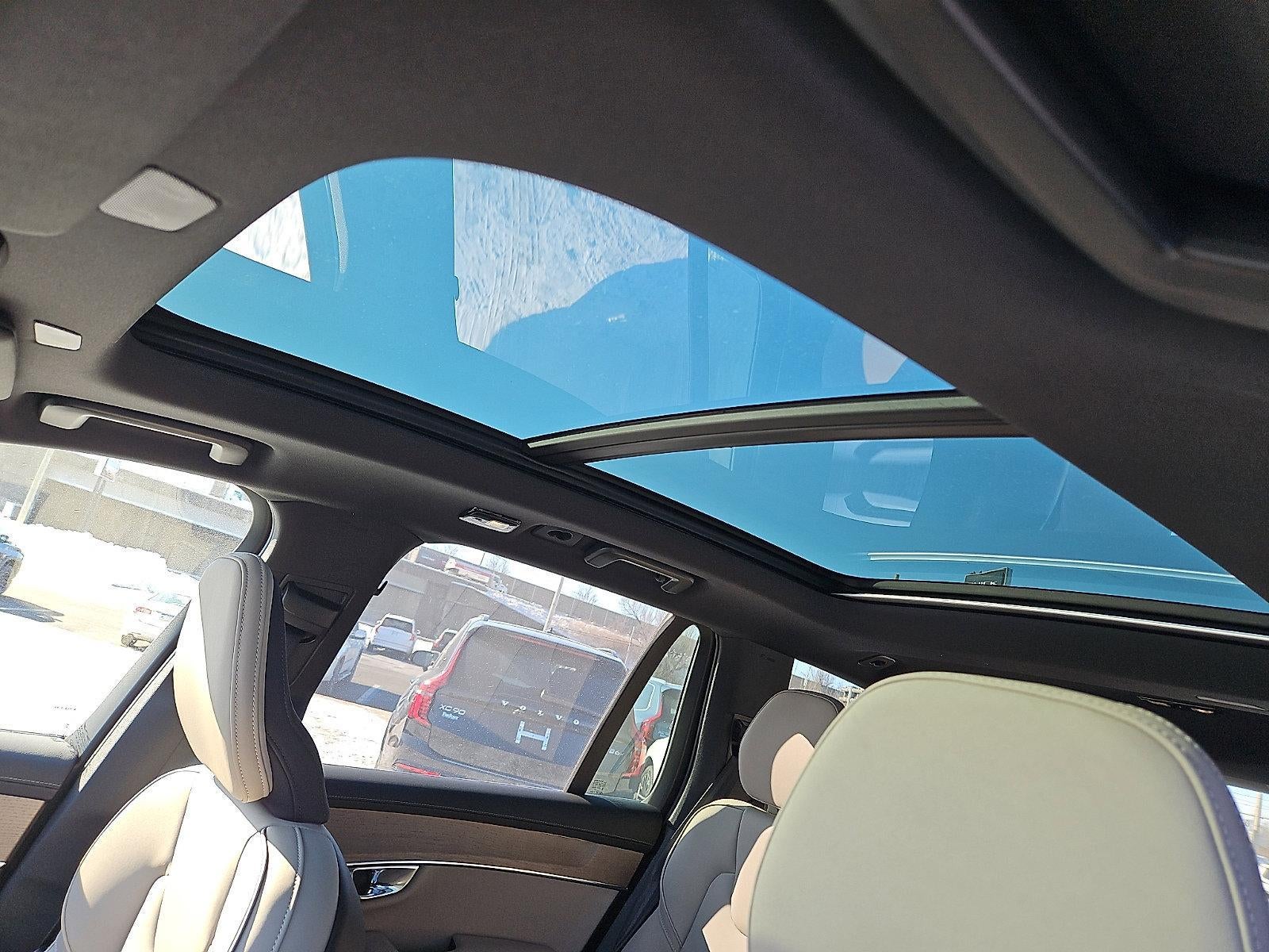 2026 Volvo XC90 B6 AWD Plus 7-Seater