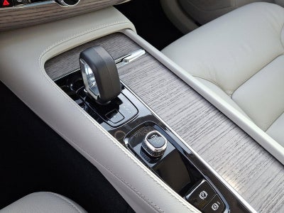 2024 Volvo XC90 B6 AWD Plus Bright Theme 7P