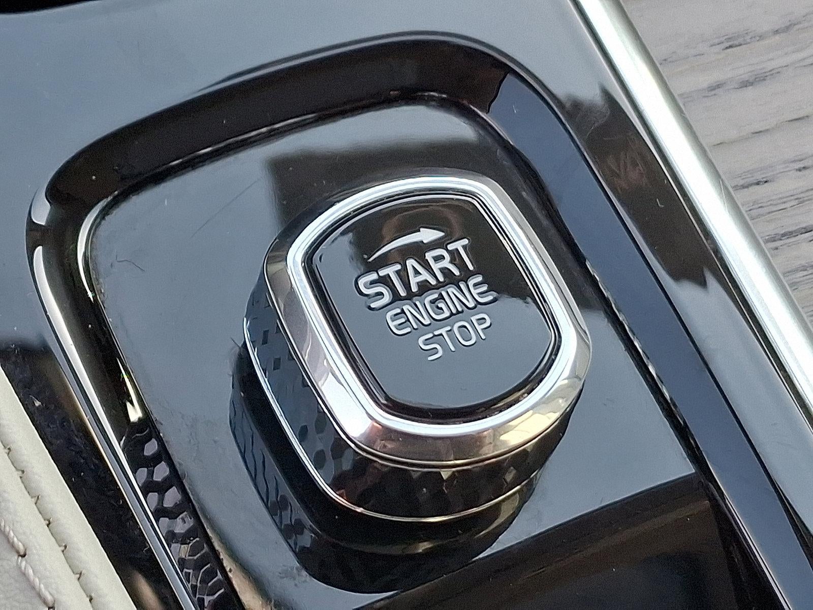 2024 Volvo XC90 B6 AWD Plus Bright Theme 7P