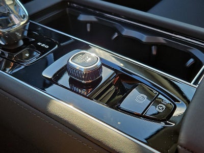 2026 Volvo XC90 B6 AWD Plus 7-Seater