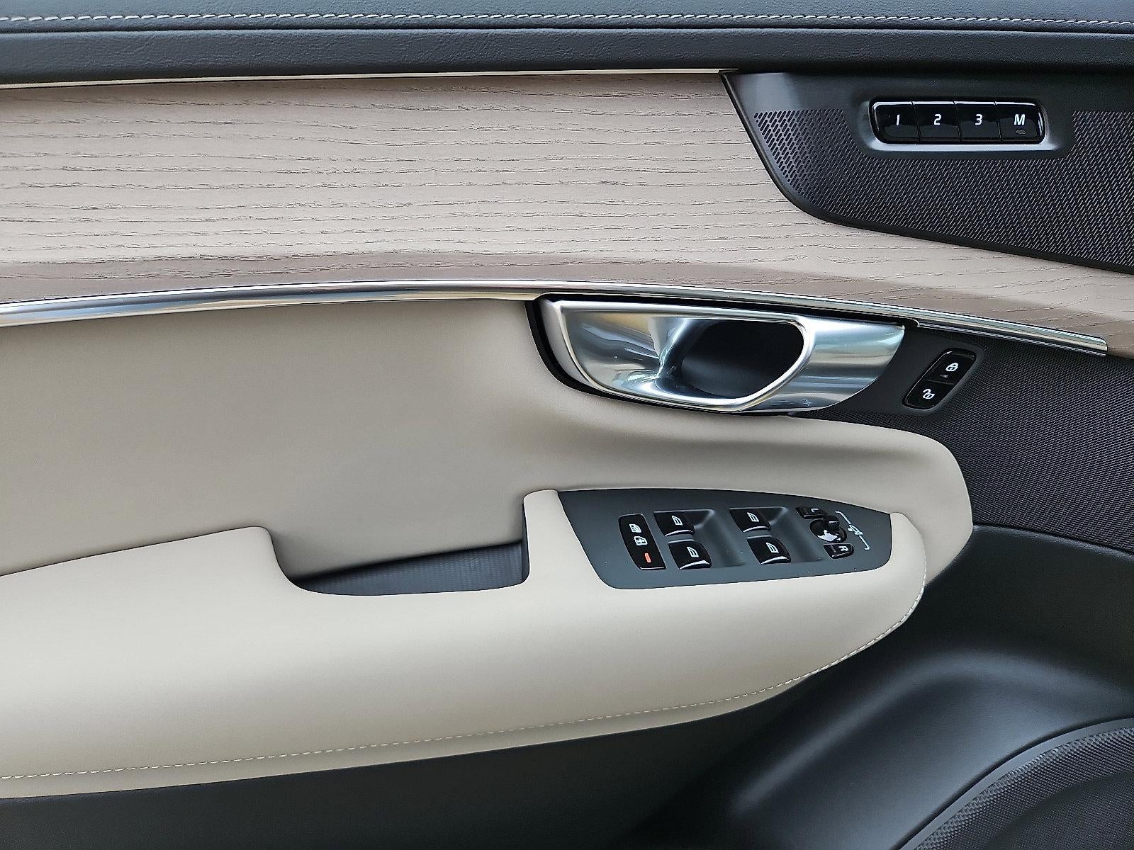 2026 Volvo XC90 B6 AWD Plus 7-Seater