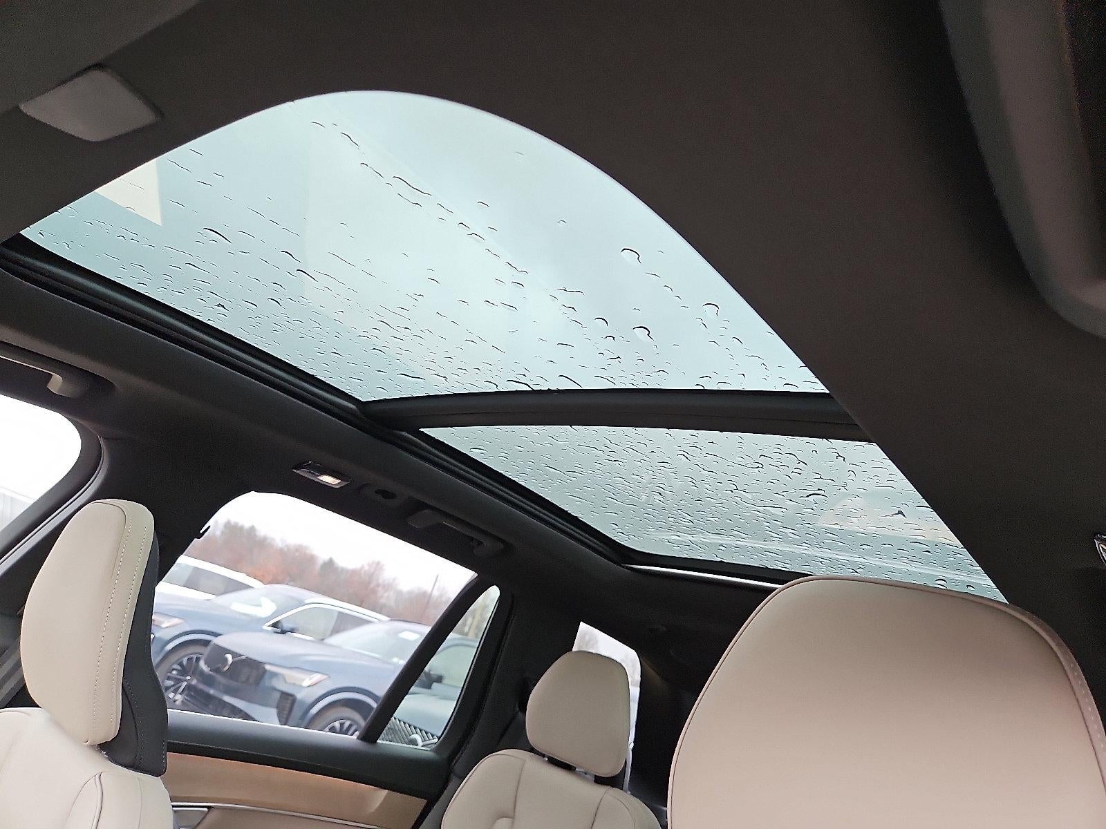 2026 Volvo XC90 B6 AWD Plus 7-Seater