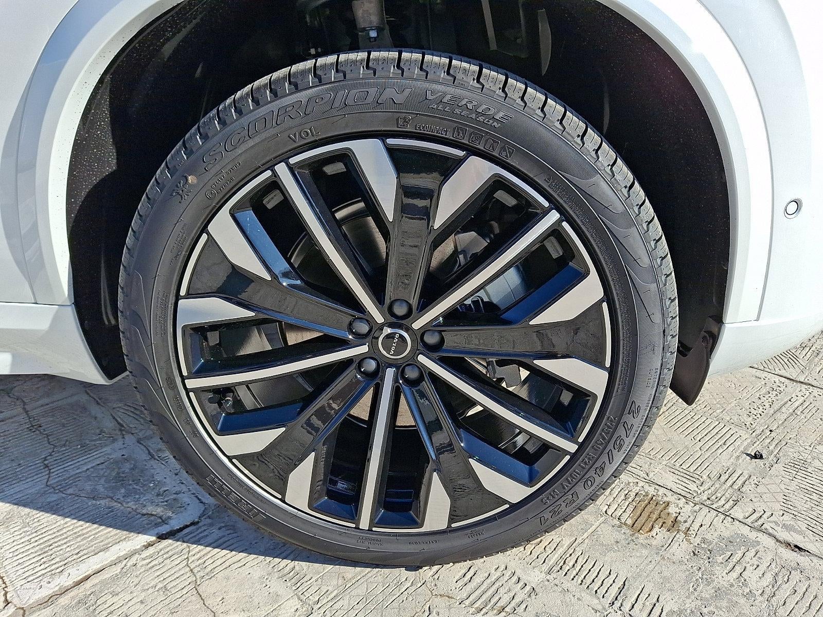 2026 Volvo XC90 B6 AWD Plus 7-Seater