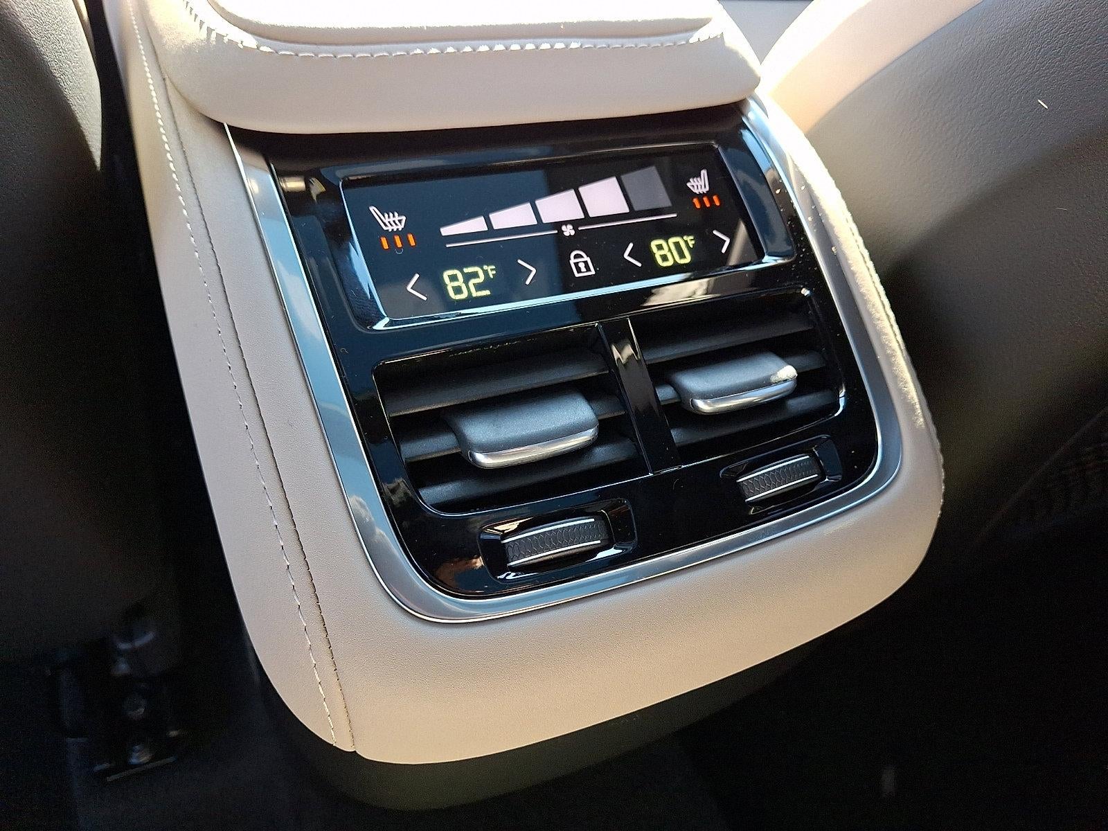 2026 Volvo XC90 B6 AWD Plus 7-Seater