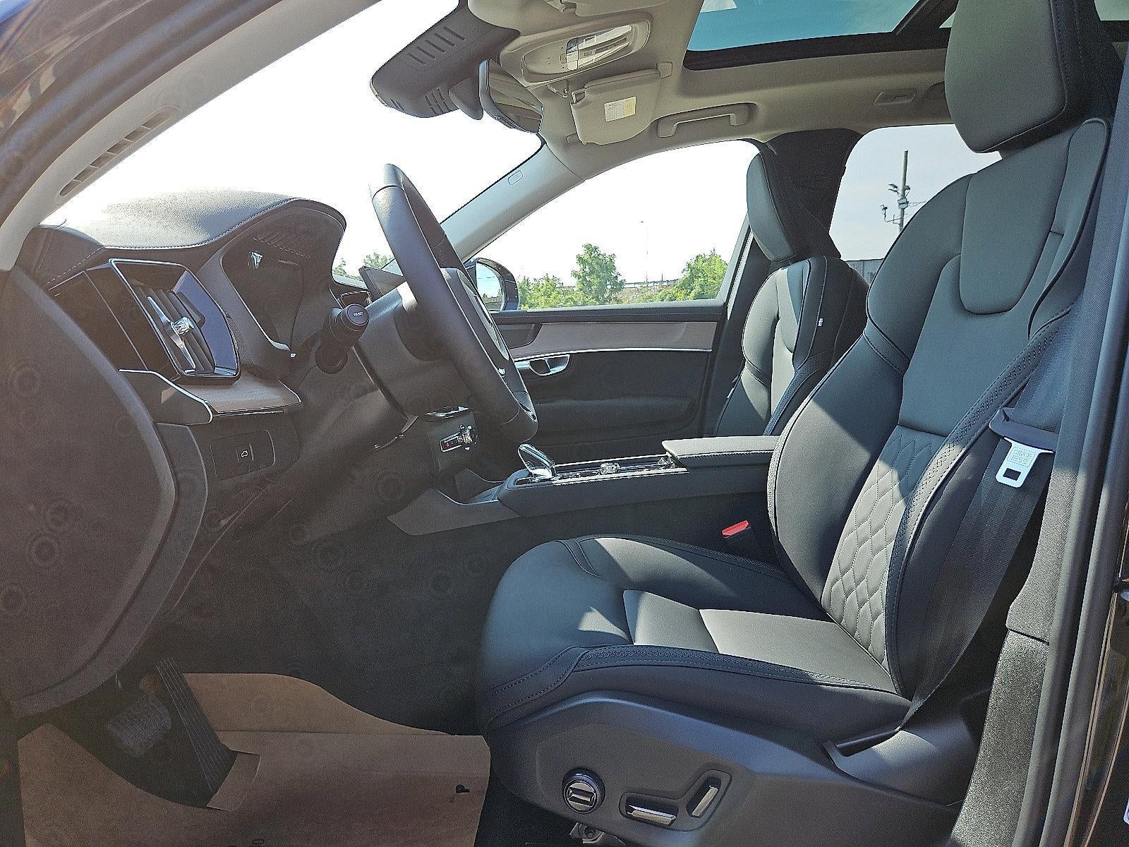 2026 Volvo XC90 B6 AWD Plus 7-Seater