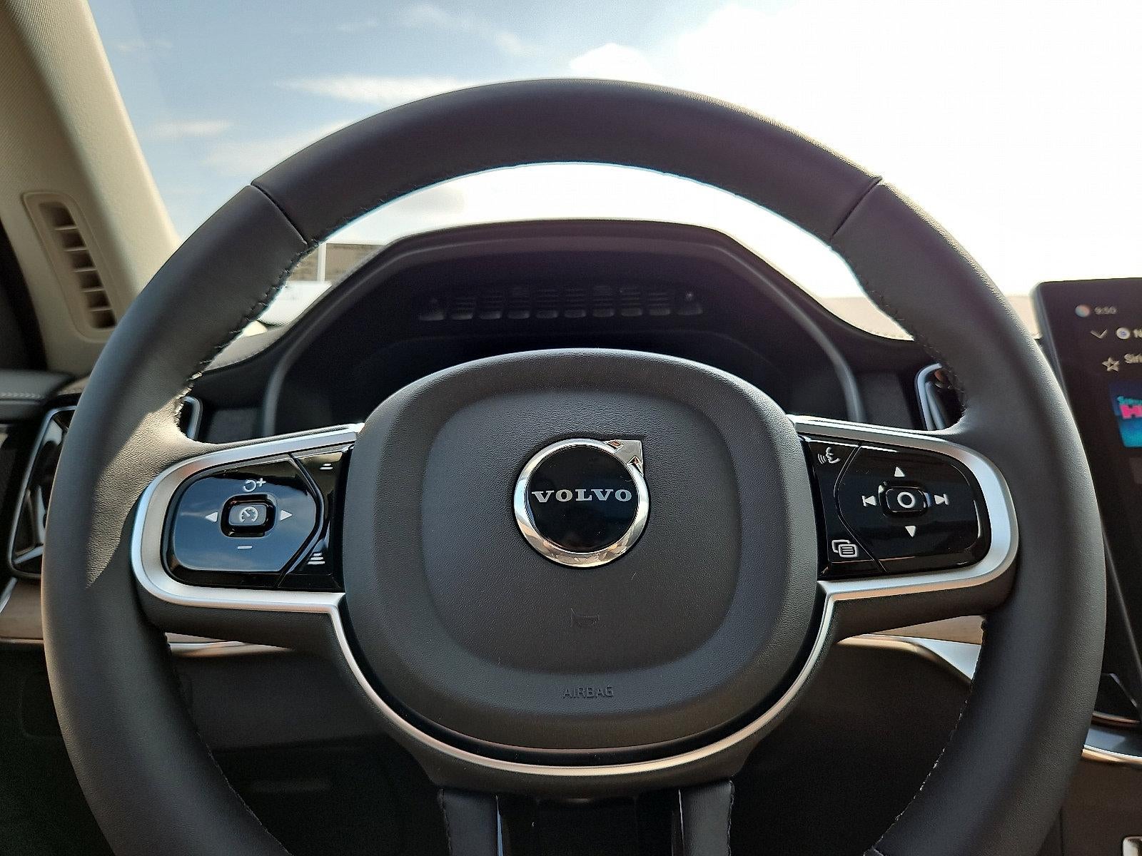 2026 Volvo XC90 B6 AWD Plus 7-Seater