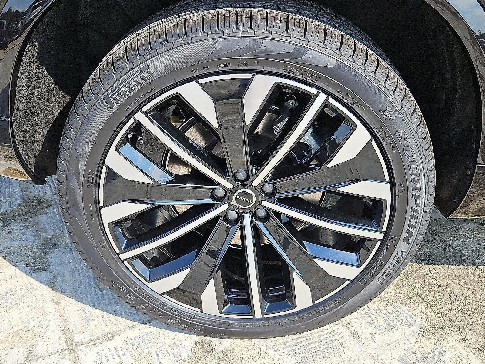 2026 Volvo XC90 B6 AWD Plus 7-Seater