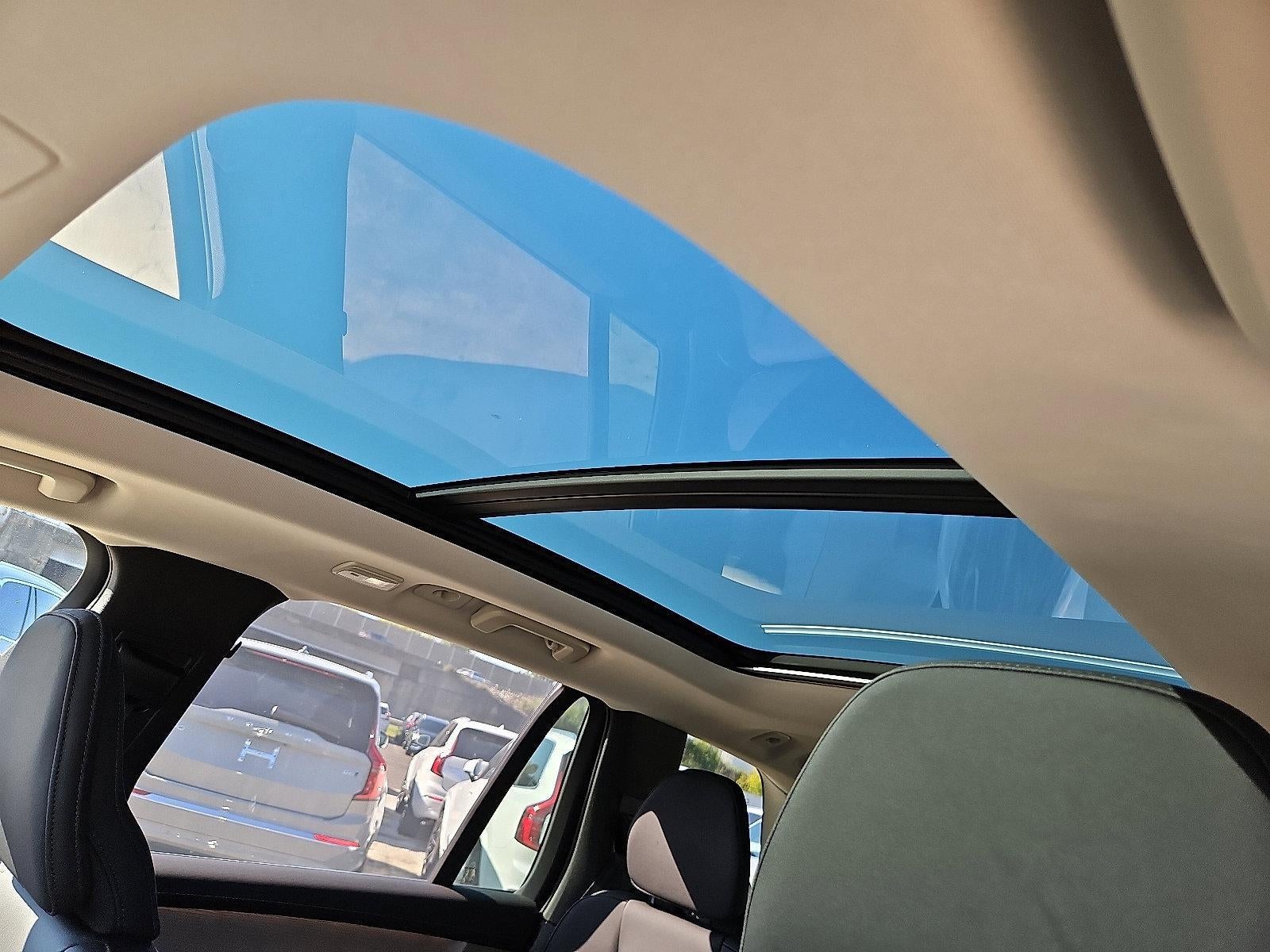 2026 Volvo XC90 B6 AWD Plus 7-Seater