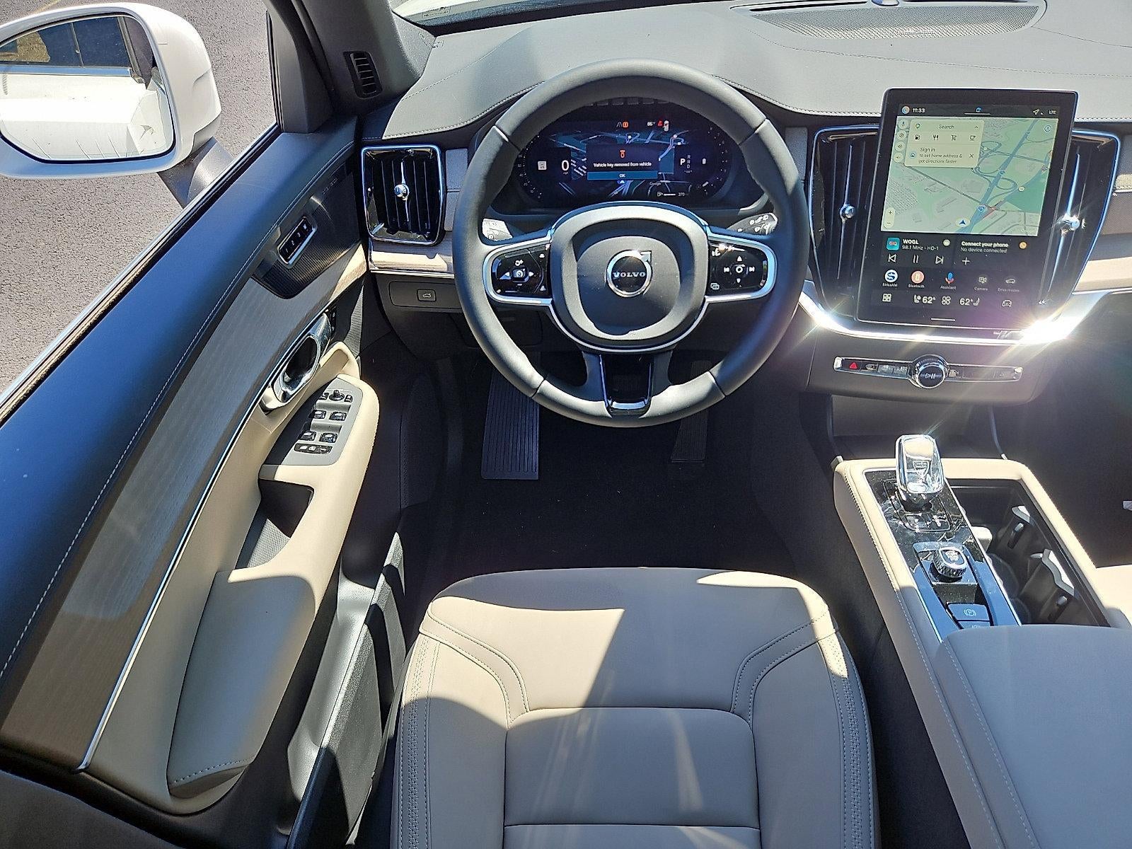 2026 Volvo XC90 B6 AWD Plus 7-Seater