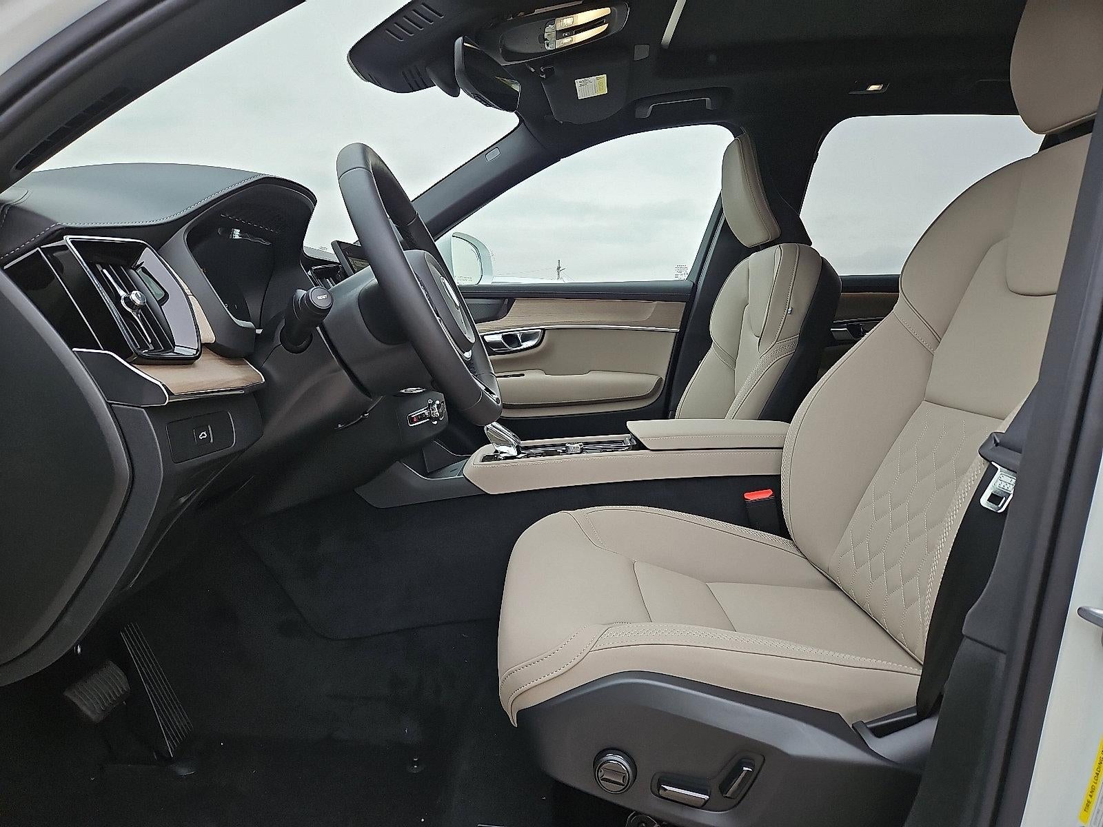 2026 Volvo XC90 B6 AWD Plus 7-Seater