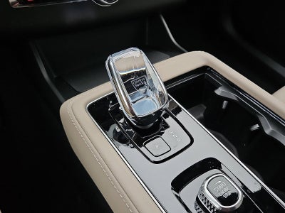 2026 Volvo XC90 B6 AWD Plus 7-Seater