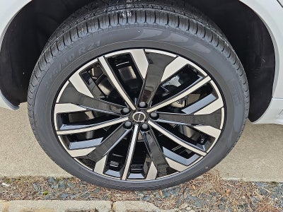 2026 Volvo XC90 B6 AWD Plus 7-Seater