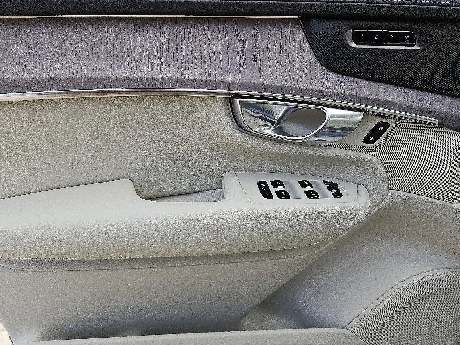 2026 Volvo XC90 B6 AWD Ultra 7-Seater