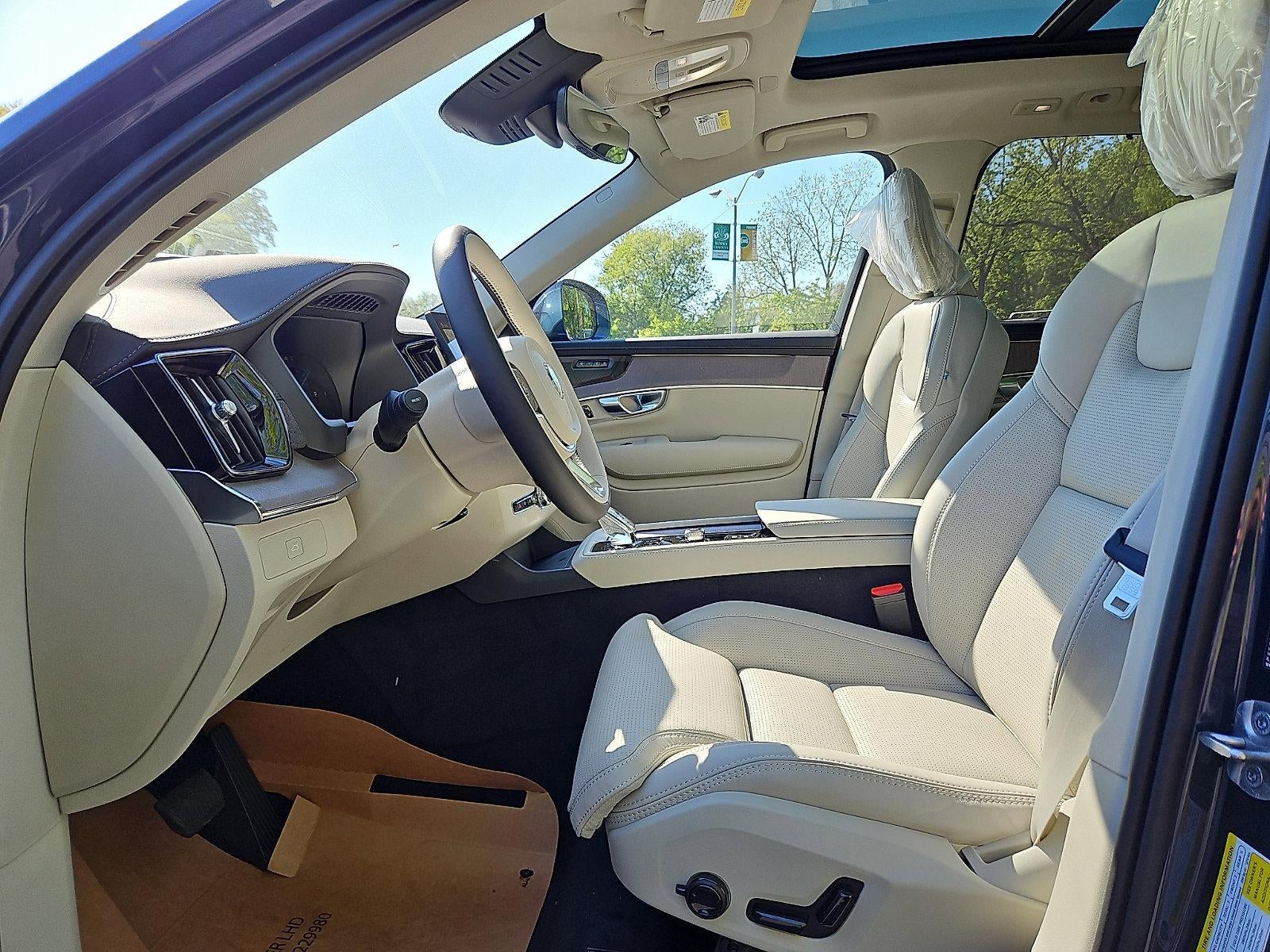 2026 Volvo XC90 B6 AWD Ultra 7-Seater