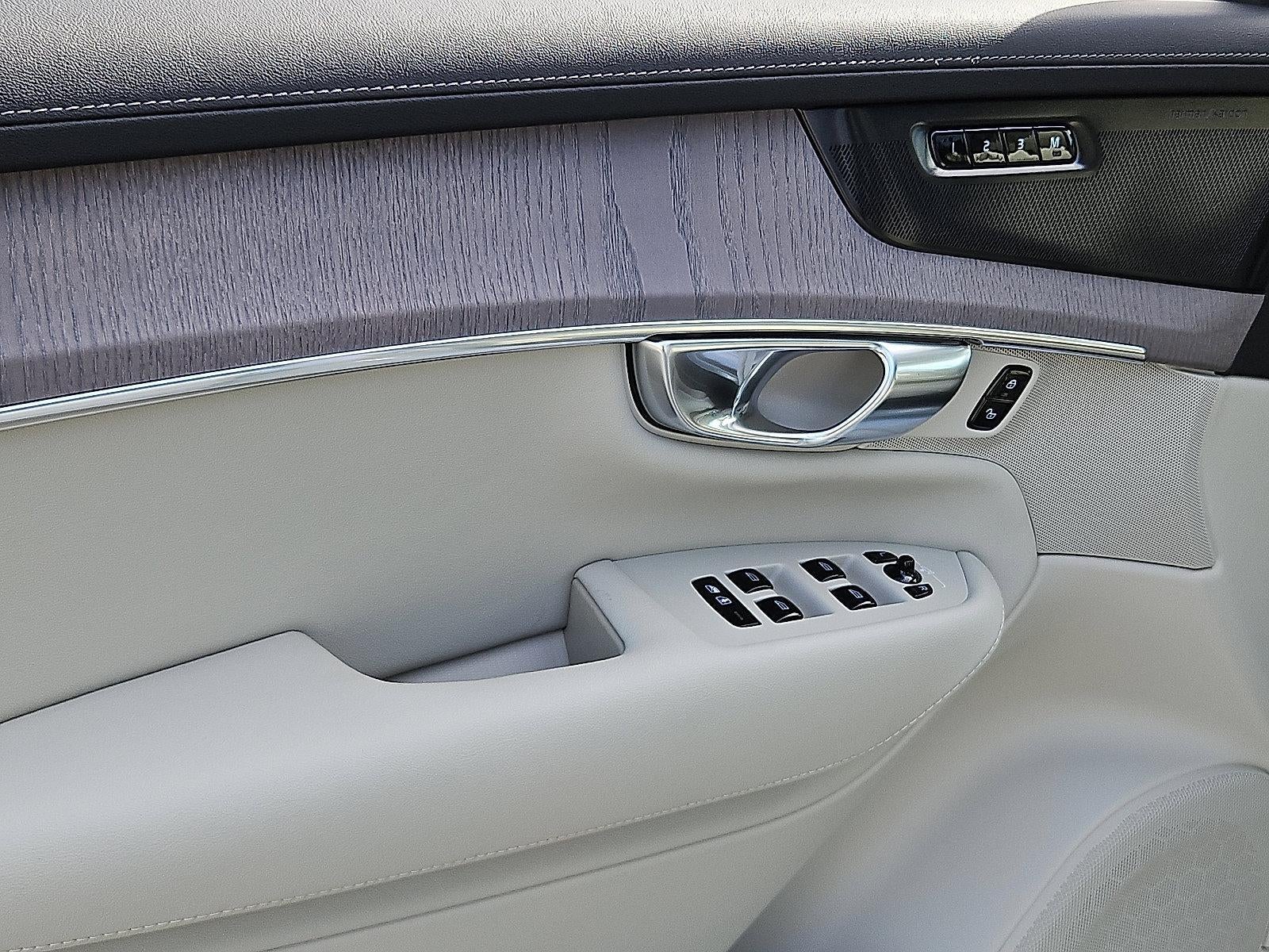 2026 Volvo XC90 B6 AWD Ultra 7-Seater