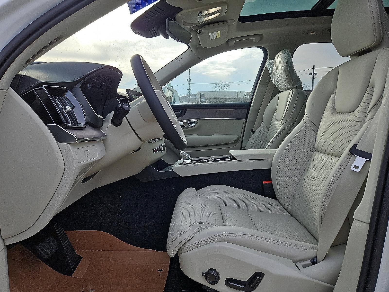 2026 Volvo XC90 B6 AWD Ultra 7-Seater