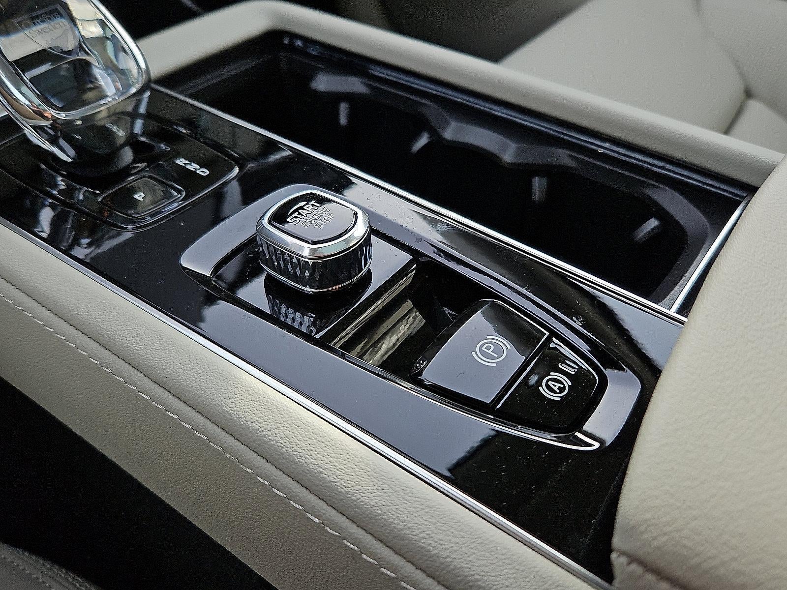 2026 Volvo XC90 B6 AWD Ultra 7-Seater