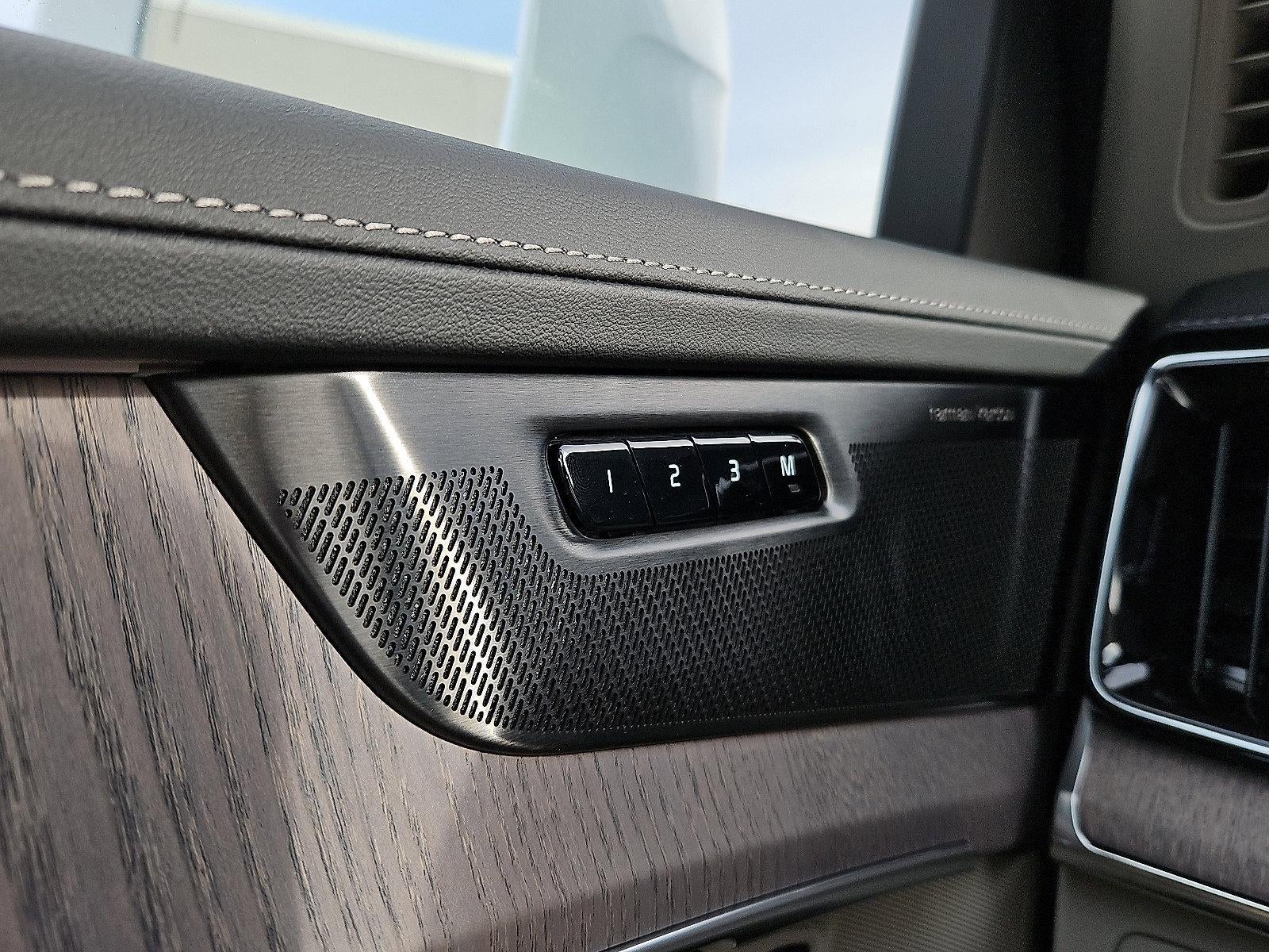 2026 Volvo XC90 B6 AWD Ultra 7-Seater