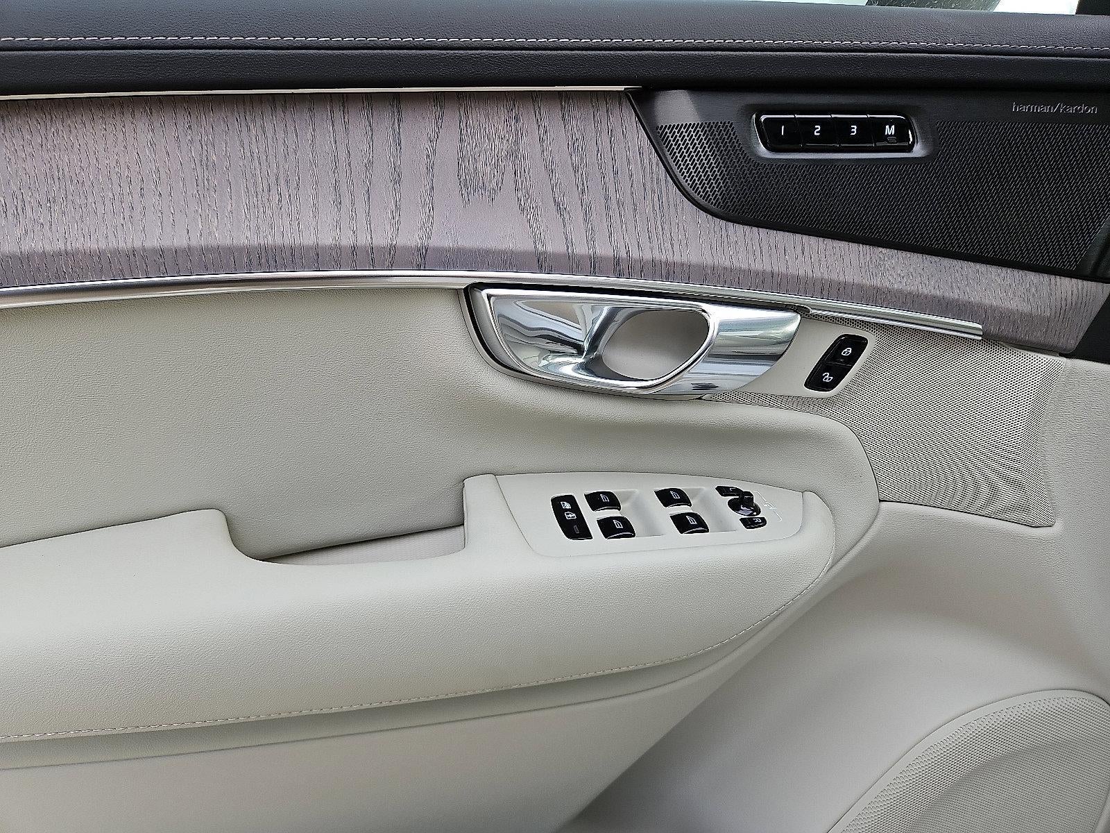 2026 Volvo XC90 B6 AWD Ultra 7-Seater