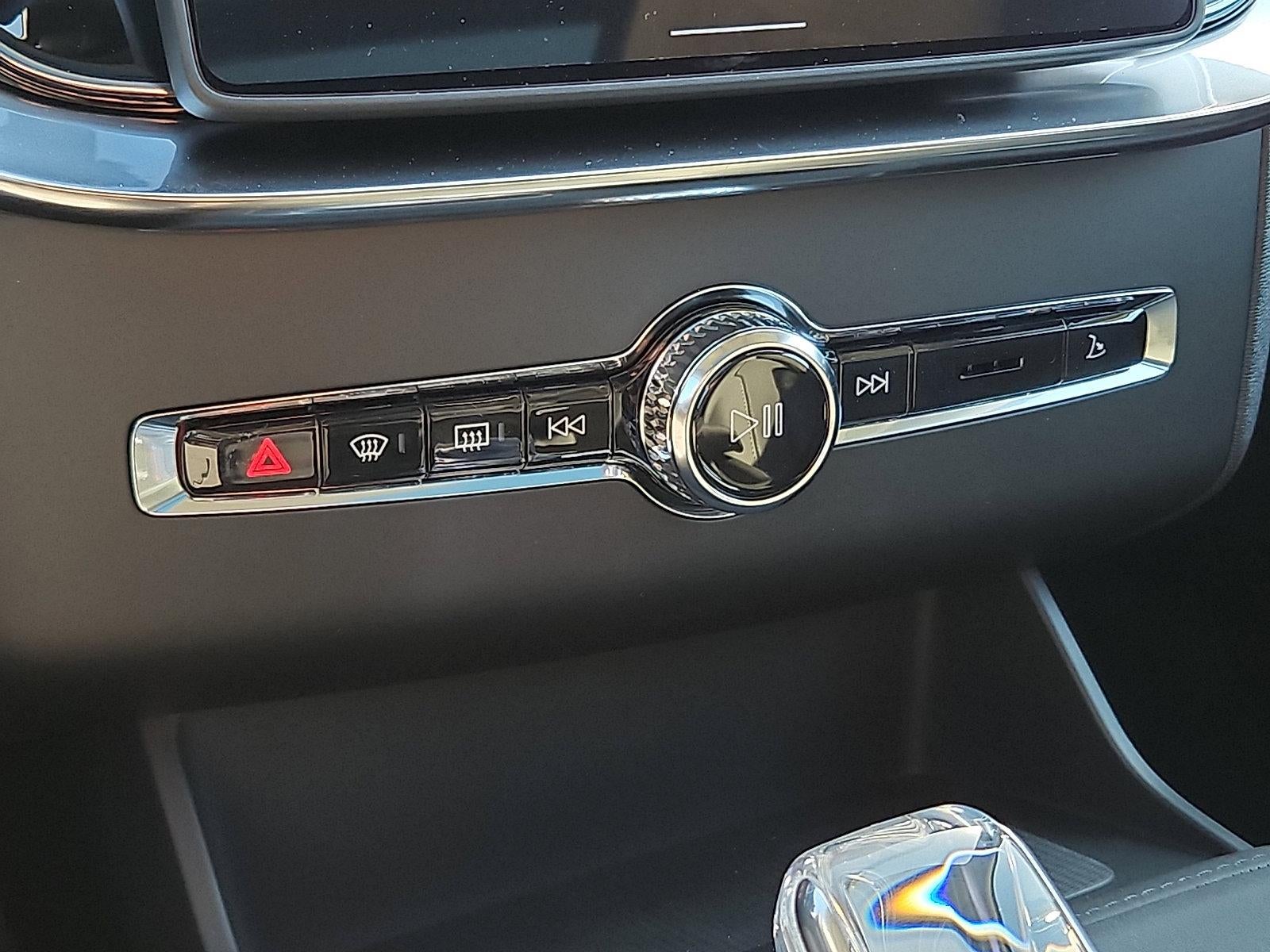 2026 Volvo XC90 B6 AWD Ultra 7-Seater