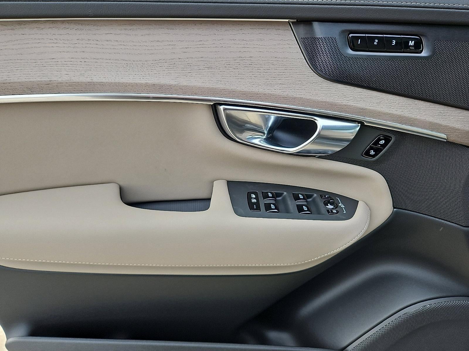 2026 Volvo XC90 B6 AWD Ultra 7-Seater