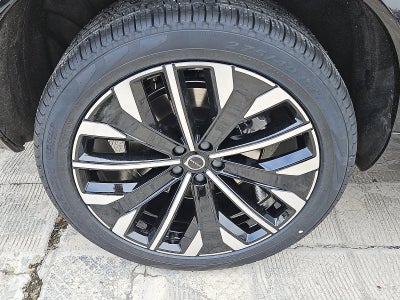 2026 Volvo XC90 B6 AWD Ultra 7-Seater