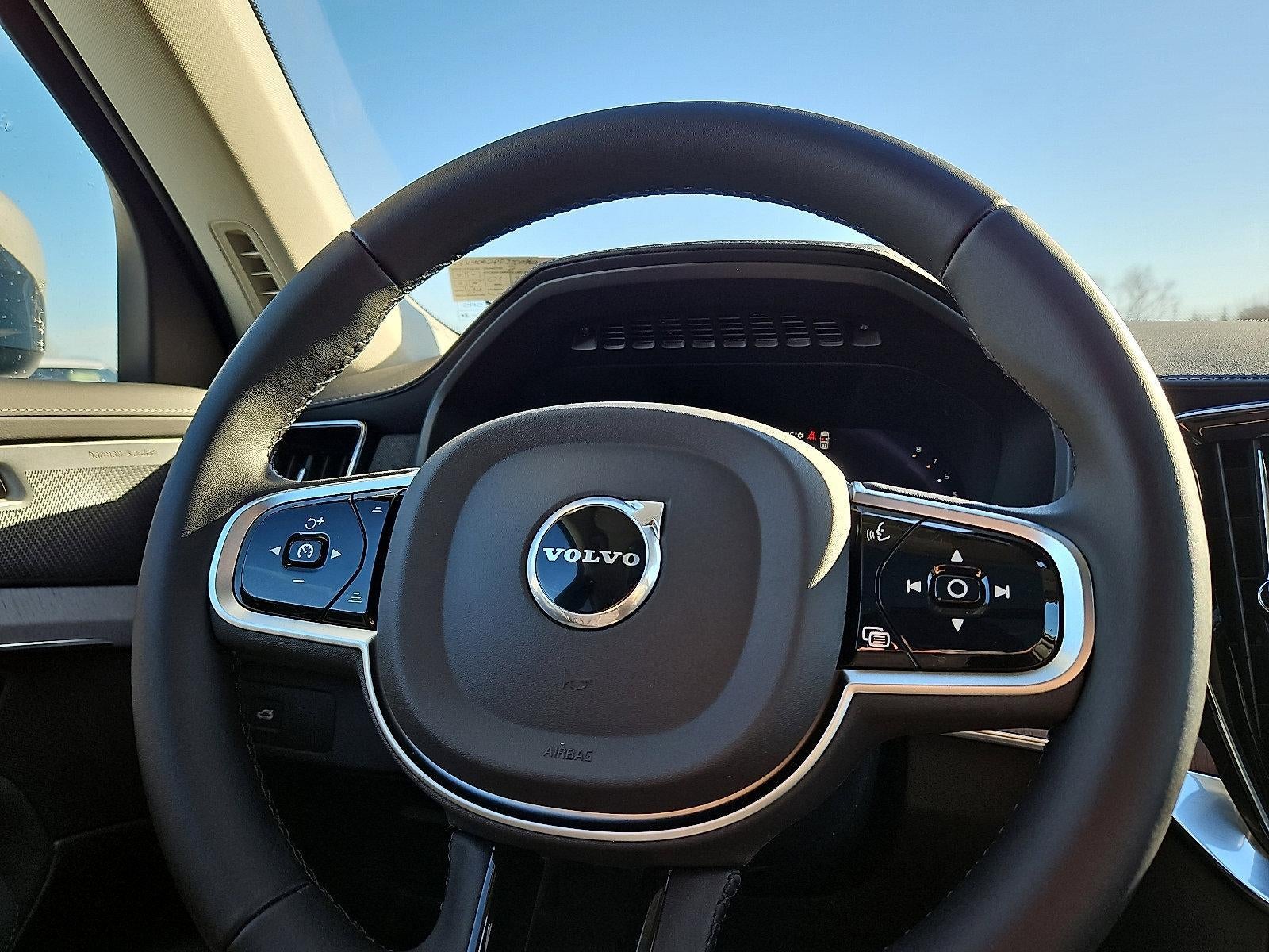 2026 Volvo XC90 B6 AWD Ultra 7-Seater