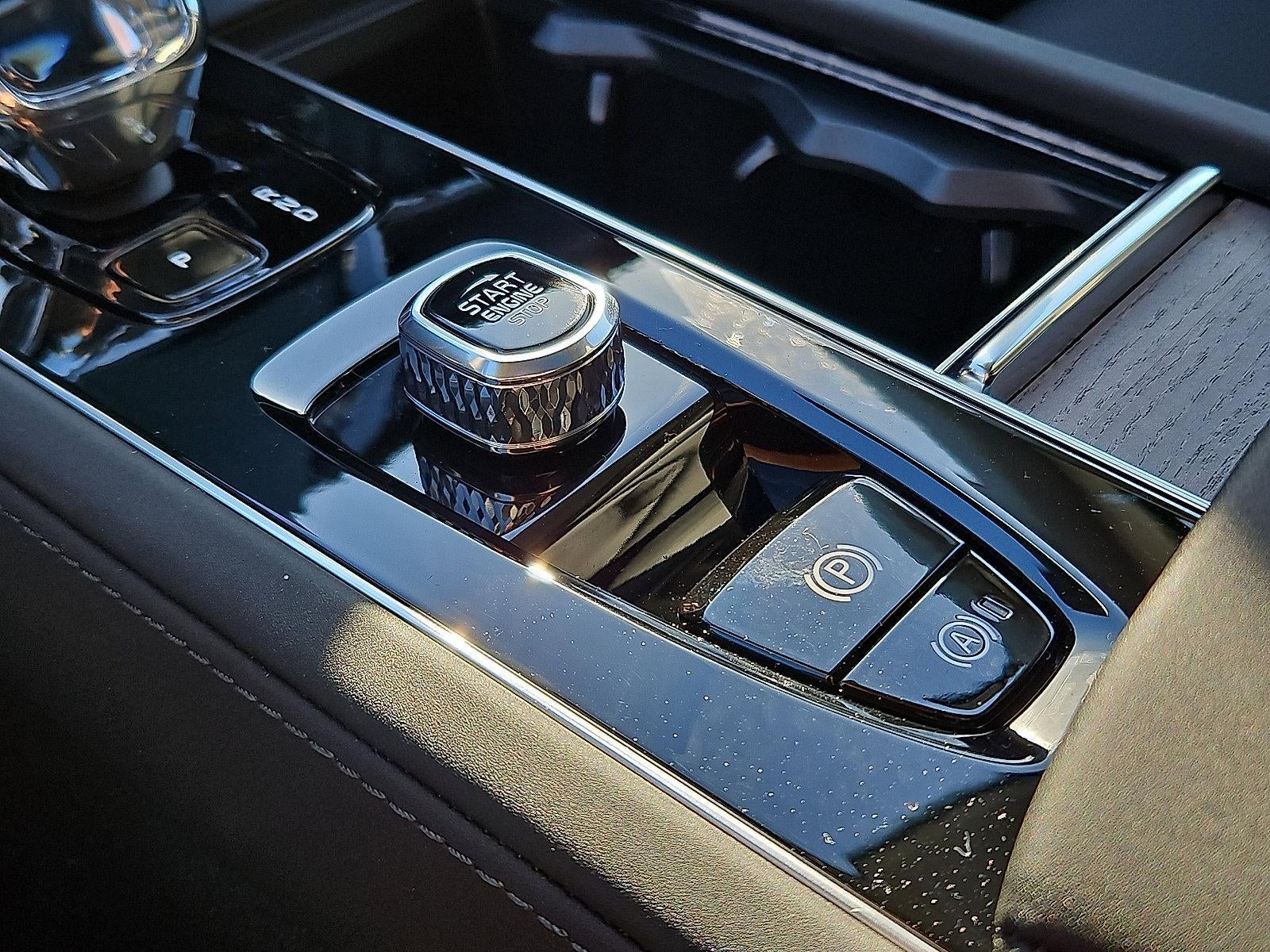 2026 Volvo XC90 B6 AWD Ultra 7-Seater