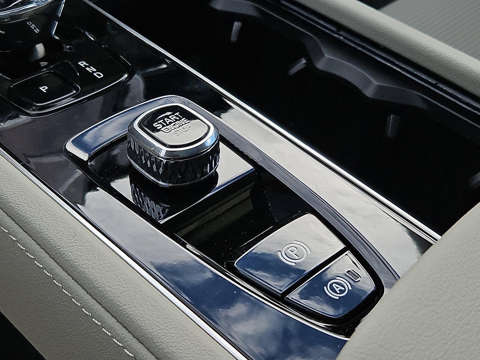 2026 Volvo XC90 B6 AWD Ultra 7-Seater