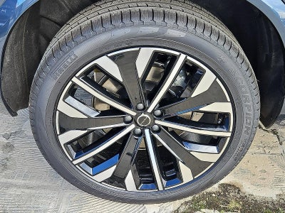 2026 Volvo XC90 B6 AWD Ultra 7-Seater