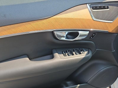 2025 Volvo XC90 B6 AWD Core 7-Seater