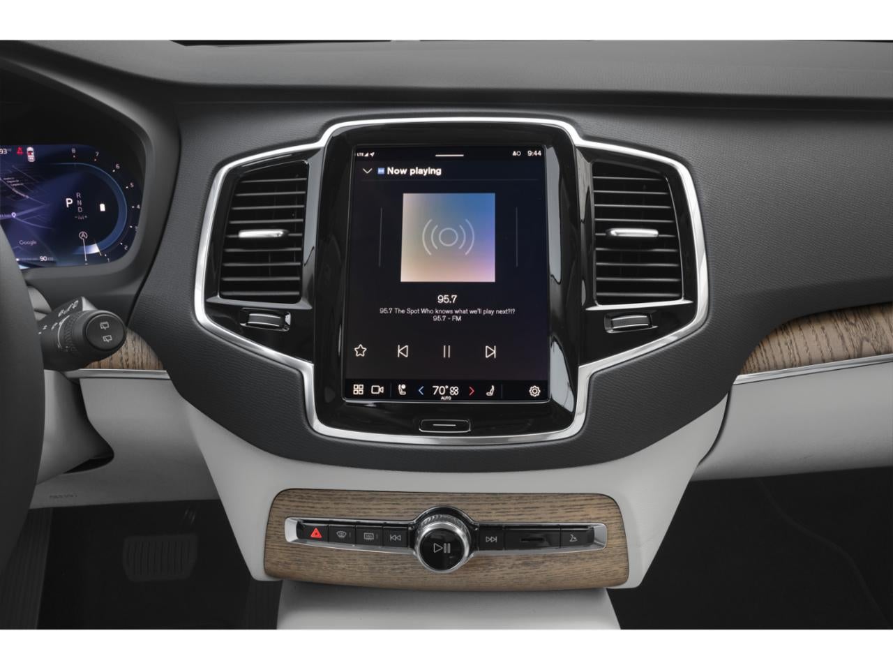 2025 Volvo XC90 B6 AWD Core 7-Seater