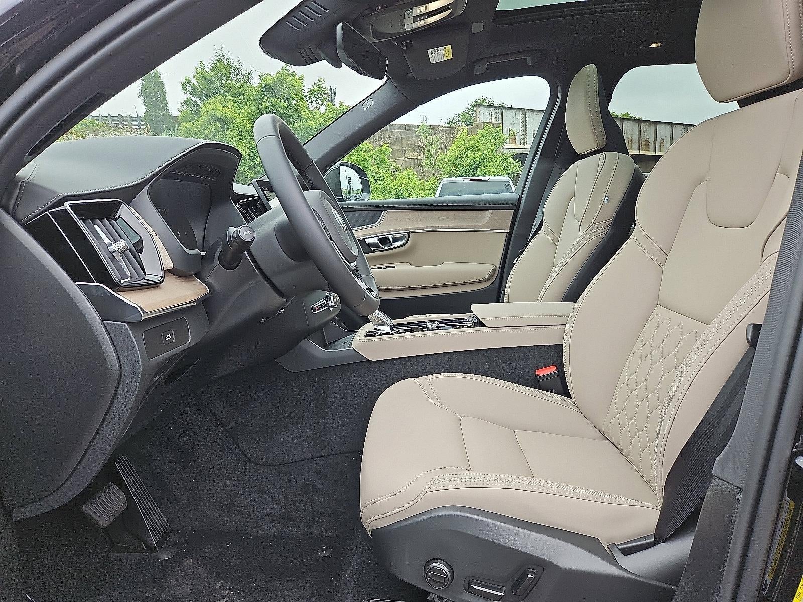 2026 Volvo XC90 B6 AWD Core 7-Seater