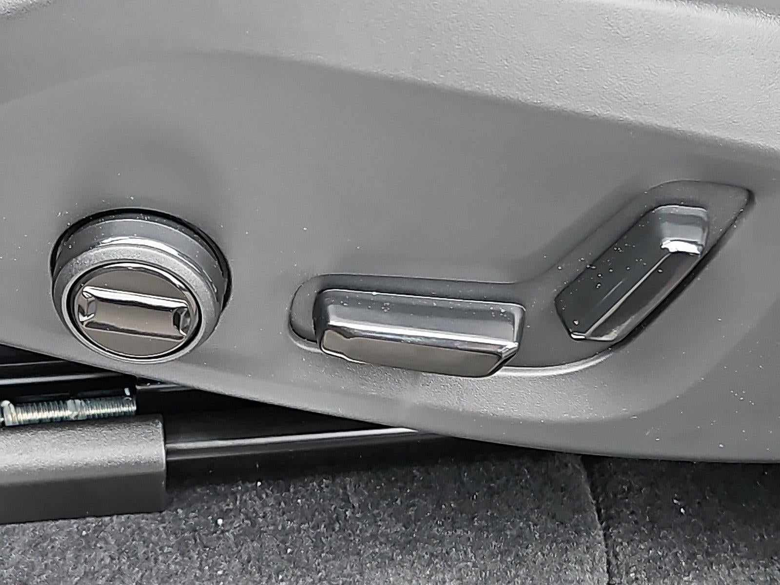 2026 Volvo XC90 B6 AWD Core 7-Seater