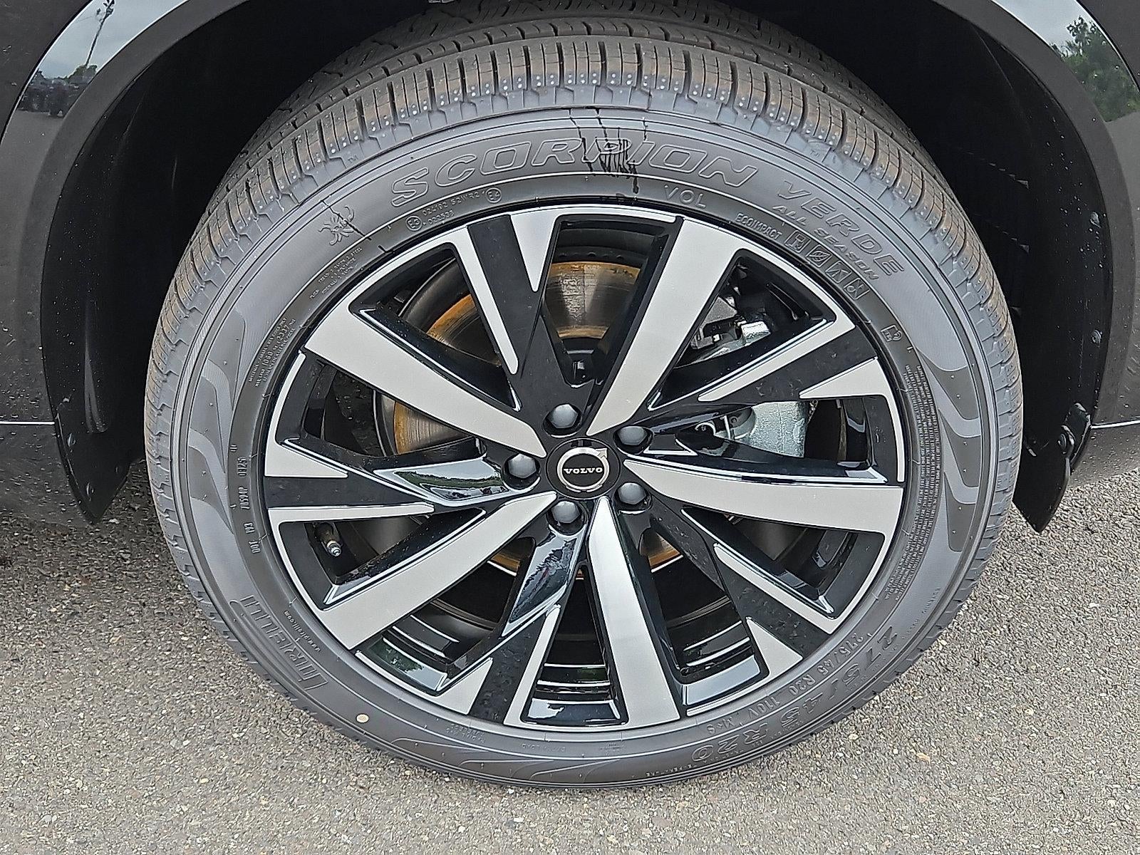 2026 Volvo XC90 B6 AWD Core 7-Seater