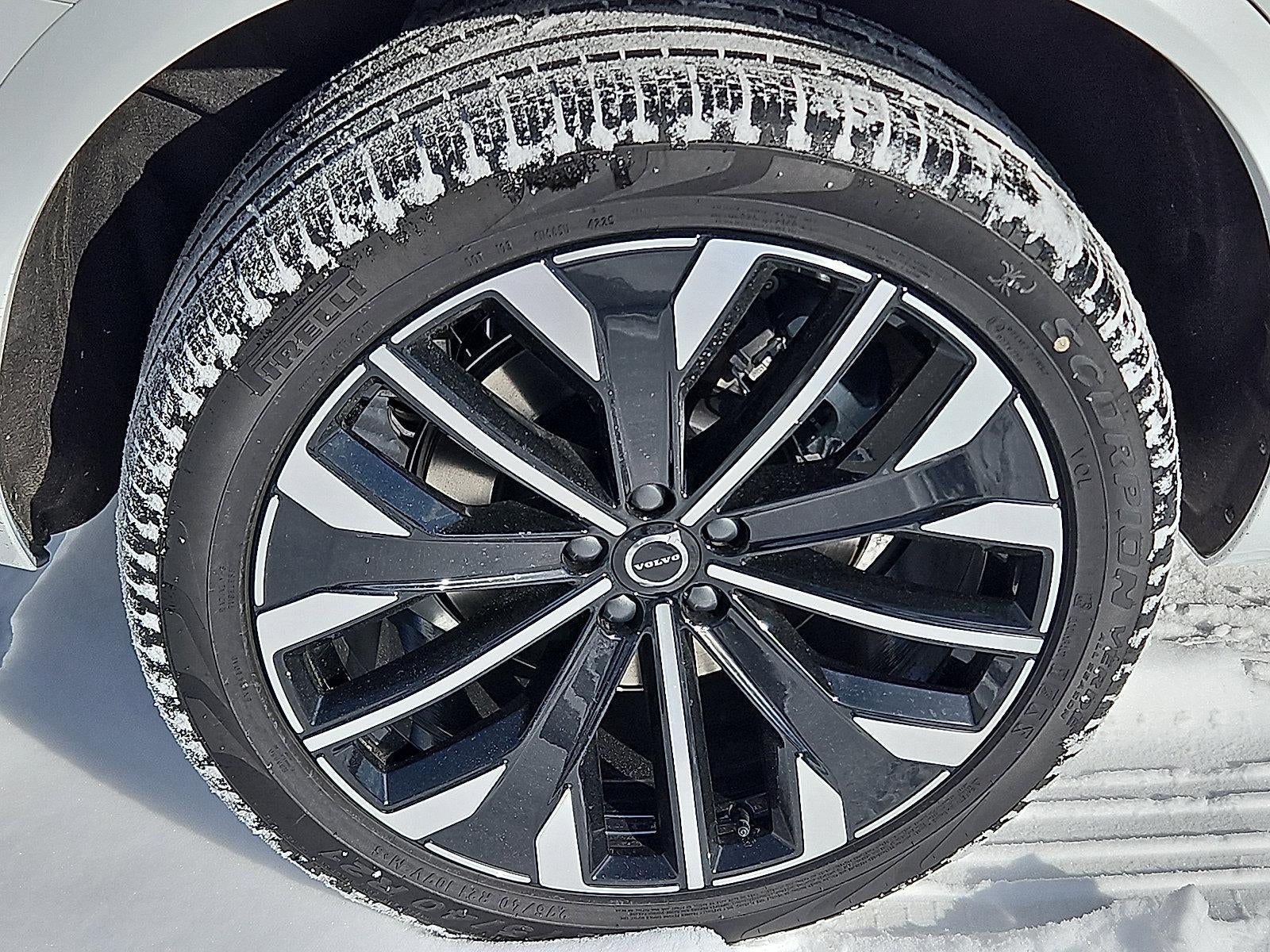 2026 Volvo XC90 B6 AWD Ultra Dark Theme 7-Seater