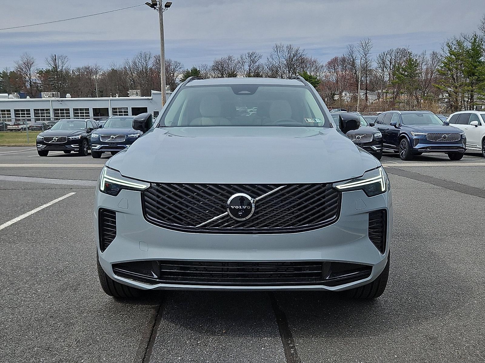 2026 Volvo XC90 B6 AWD Ultra Dark Theme 7-Seater