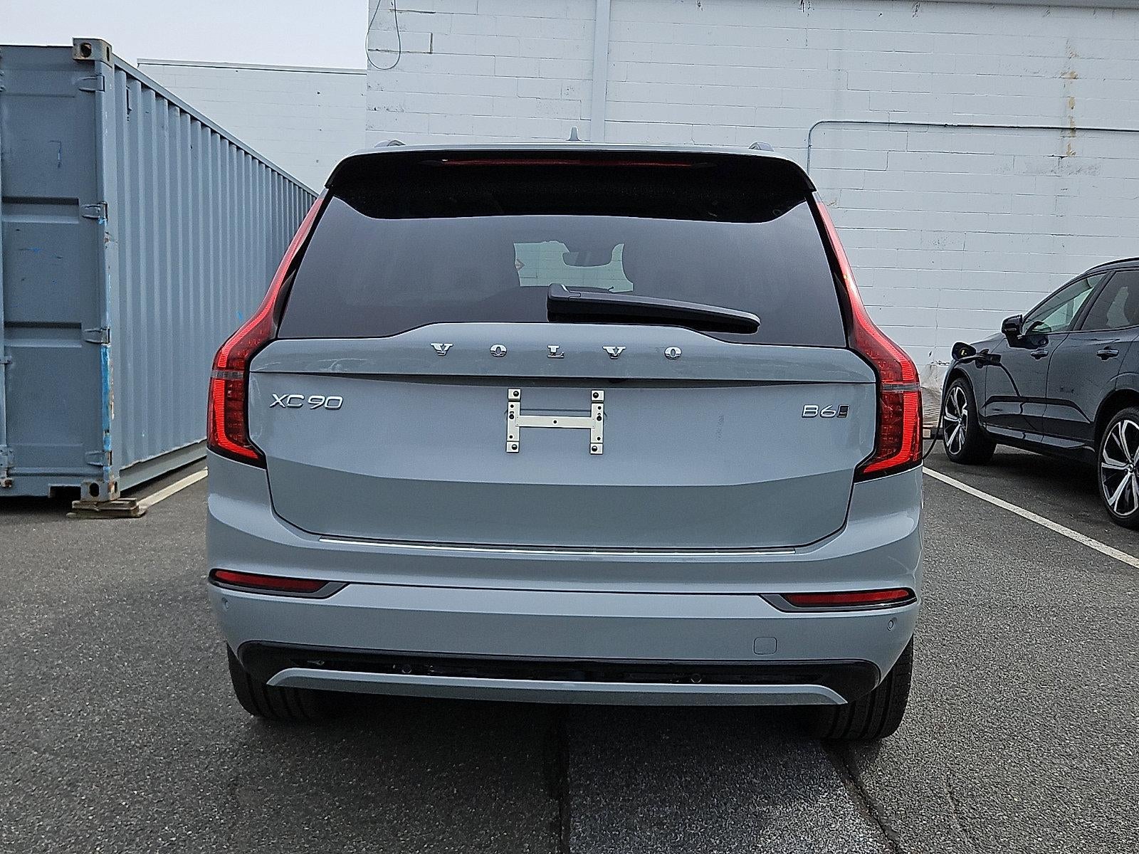 2026 Volvo XC90 B6 AWD Ultra Dark Theme 7-Seater