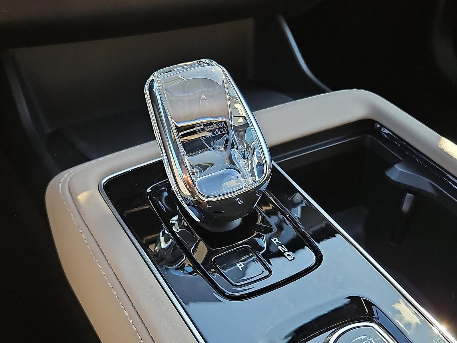 2026 Volvo XC90 B6 AWD Ultra Dark Theme 7-Seater