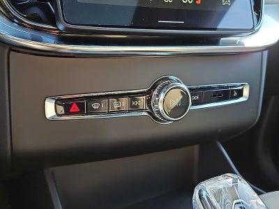 2026 Volvo XC90 B6 AWD Ultra Dark Theme 7-Seater