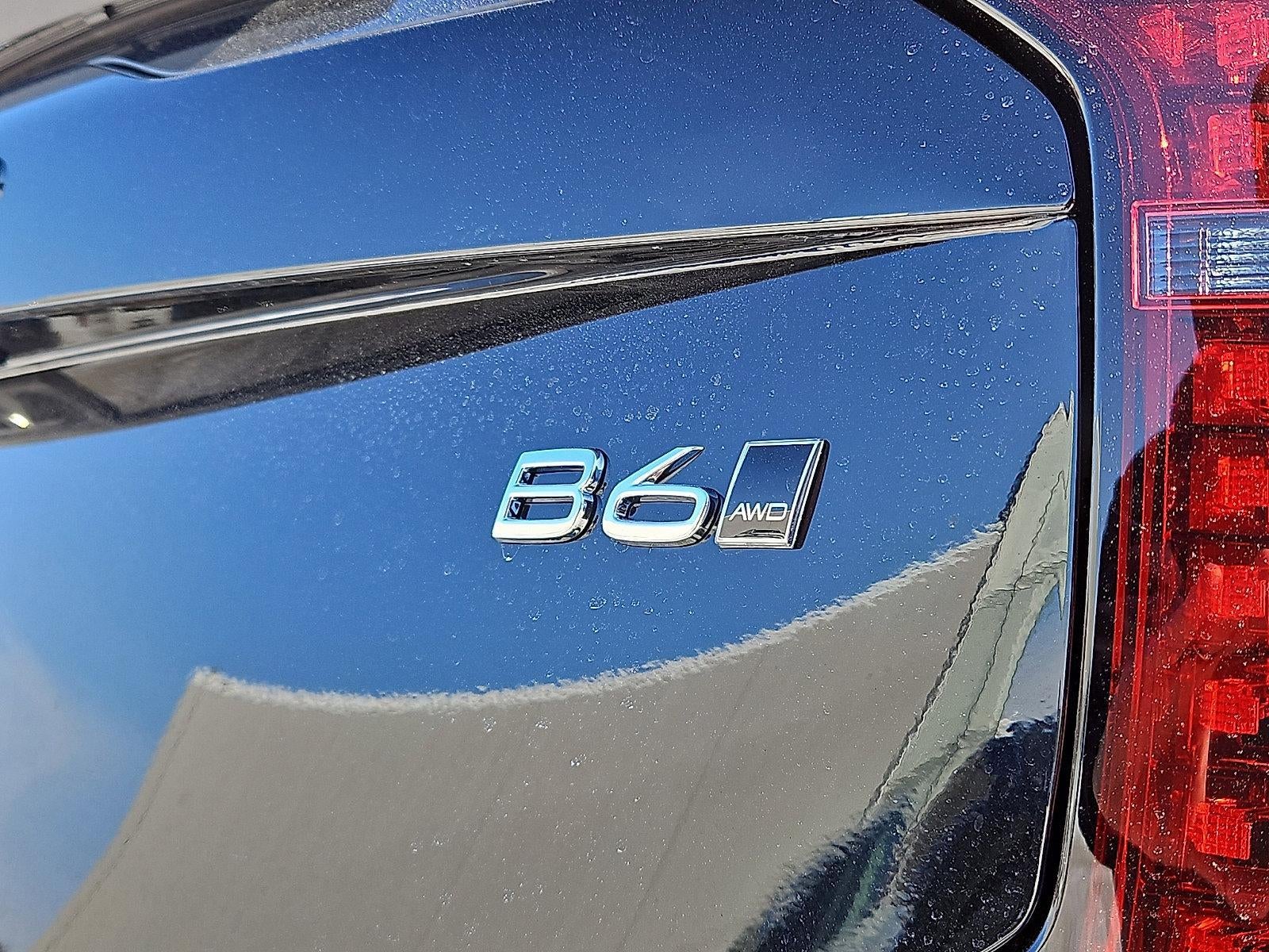 2026 Volvo XC90 B6 AWD Ultra Dark Theme 7-Seater