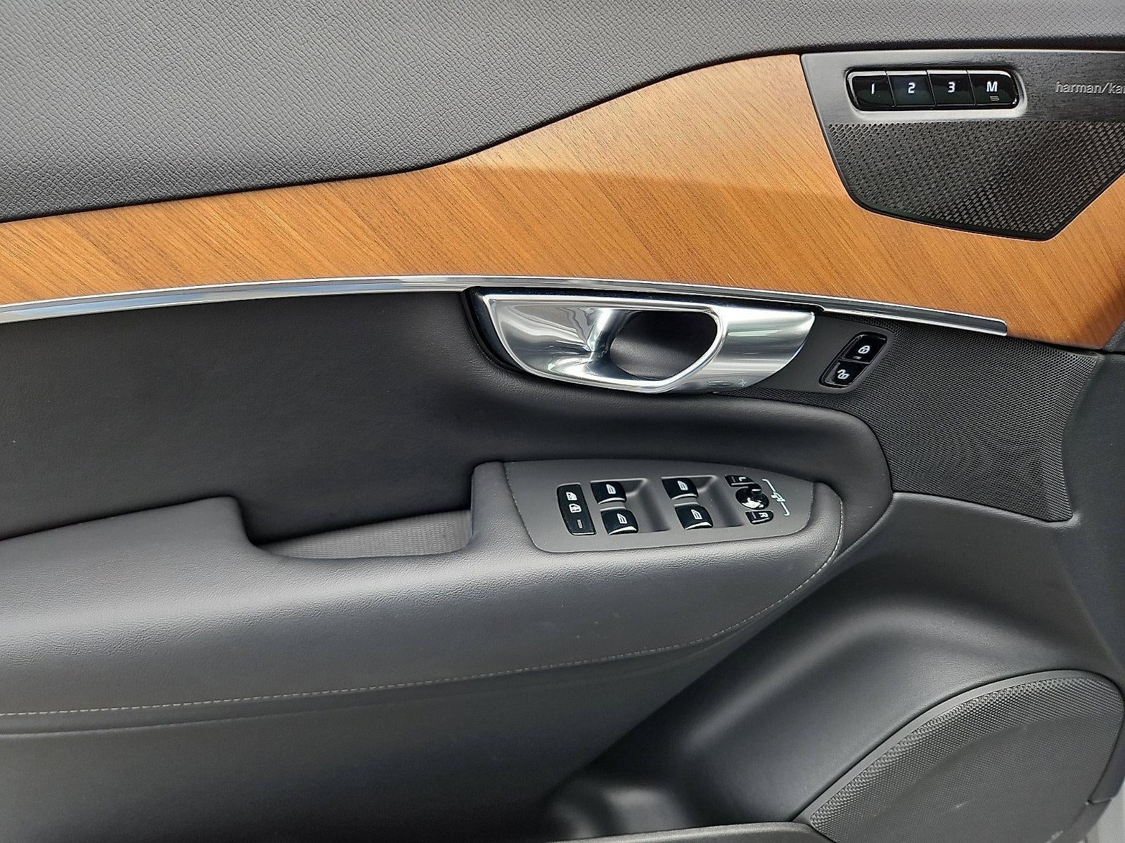 2023 Volvo XC90 B6 AWD Plus 7P