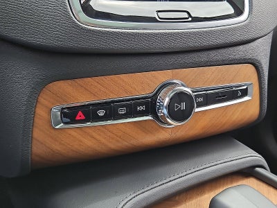 2023 Volvo XC90 B6 AWD Plus 7P